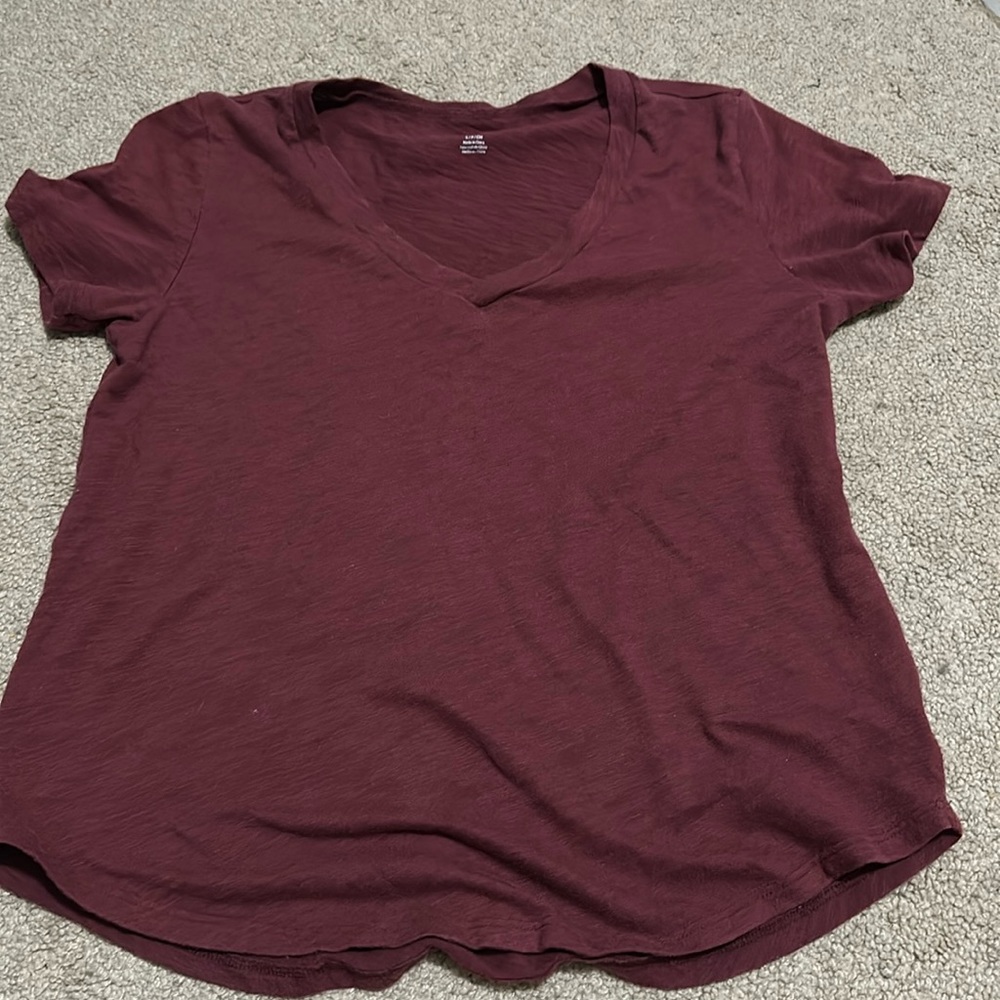 American Eagle Maroon V-Neck Shirt